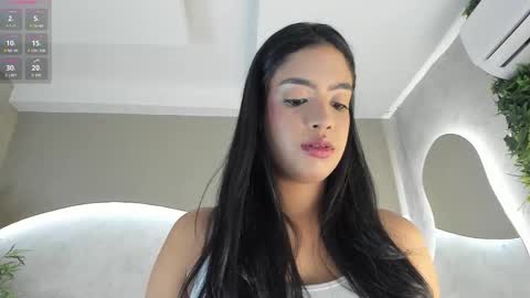 Naomi  online show from September 2025 07:41:02 PM