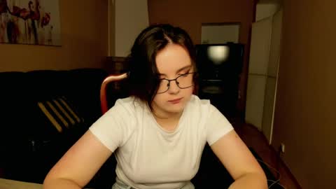 naomi_di online show from July 2026 07:20:02 PM