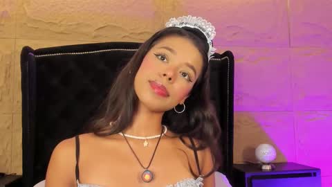 Naomi online show from December 2025 10:07:02 PM