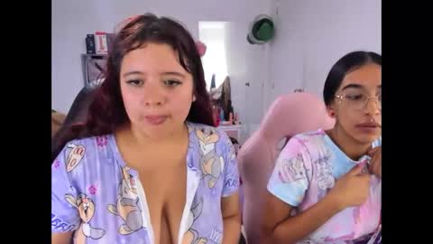 Snapshot of naomi_johnson132 chatting on May 2026 10:15:02 PM nahomi online show from May 2026 10:15:02 PM