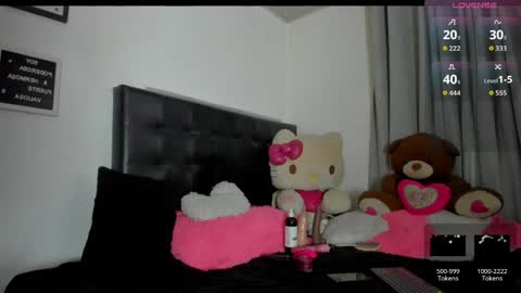 Snapshot of naomi_kobayashi chatting on April 2026 11:22:02 PM naomi_kobayashi online show from April 2026 11:22:02 PM