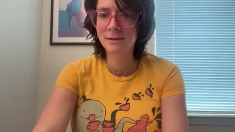 Naomi Reah online show from November 2025 03:56:02 PM