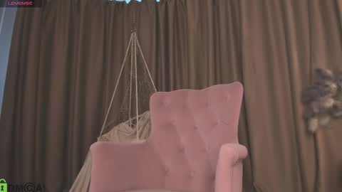 Snapshot of naomi_rias chatting on September 2025 01:38:01 AM Naomi online show from September 2025 01:38:01 AM