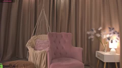 Snapshot of naomi_rias chatting on October 2025 12:17:02 AM Naomi online show from October 2025 12:17:02 AM