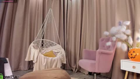 Snapshot of naomi_rias chatting on October 2025 01:07:02 AM Naomi online show from October 2025 01:07:02 AM