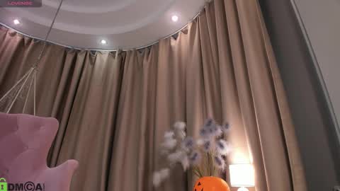 Snapshot of naomi_rias chatting on November 2025 01:51:02 AM Naomi online show from November 2025 01:51:02 AM