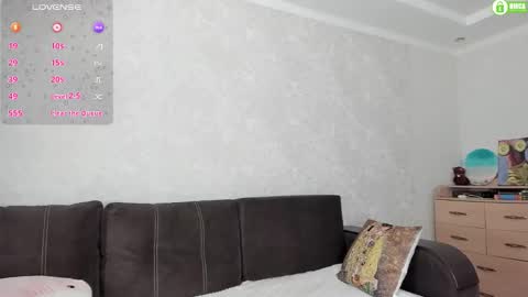 Snapshot of naomi_tara chatting on December 2024 04:58:01 PM Naomi online show from December 2024 04:58:01 PM