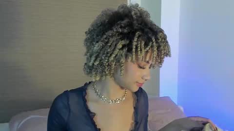 Snapshot of naomidawsonn chatting on March 2026 11:45:02 PM naomidawson online show from March 2026 11:45:02 PM