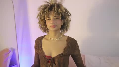 Snapshot of naomidawsonn chatting on April 2026 01:36:01 AM naomidawson online show from April 2026 01:36:01 AM