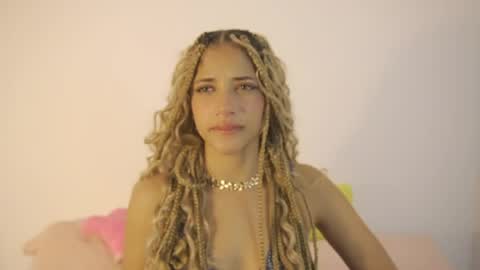 Snapshot of naomidawsonn chatting on April 2026 01:39:01 AM naomidawson online show from April 2026 01:39:01 AM