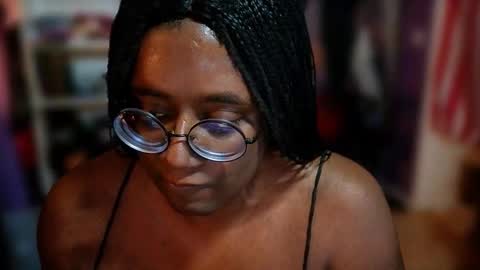 Naomi online show from October 2025 09:09:02 PM