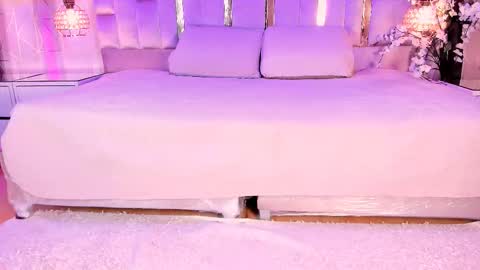     online show from February 2026 04:55:02 AM