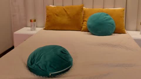 Naomi online show from January 2025 03:29:01 PM