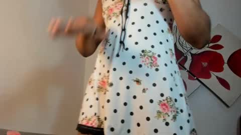 Snapshot of naomiwildburn chatting on October 2025 02:07:01 PM naomiwildburn online show from October 2025 02:07:01 PM