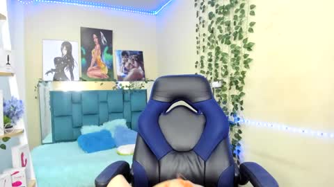 naomy online show from February 2025 01:44:01 AM