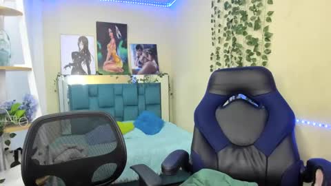 naomy online show from February 2025 07:56:01 PM