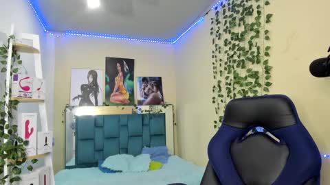 naomy online show from February 2025 03:12:02 AM