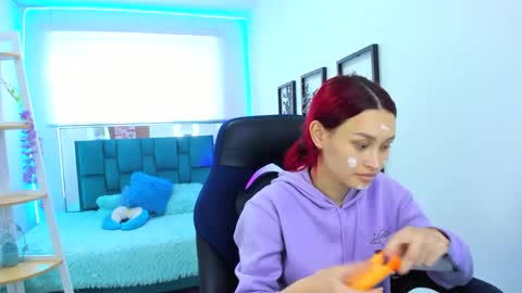 naomy online show from September 2025 07:38:01 PM