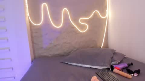 Snapshot of naomy_gyal chatting on November 2025 07:40:02 PM I am Naomy online show from November 2025 07:40:02 PM