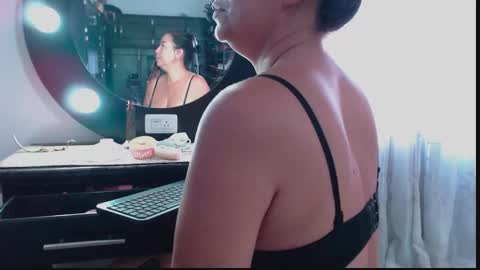 Snapshot of naomy_mature chatting on March 2026 12:19:02 PM Naomy online show from March 2026 12:19:02 PM