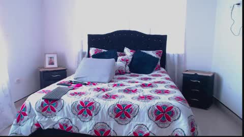 Snapshot of naomy_mature chatting on April 2026 12:39:01 PM Naomy online show from April 2026 12:39:01 PM