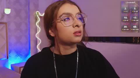 Snapshot of naomy_tay1 chatting on February 2026 03:00:02 AM Naomy online show from February 2026 03:00:02 AM