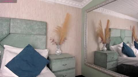 Naomy online show from January 2026 08:21:02 PM