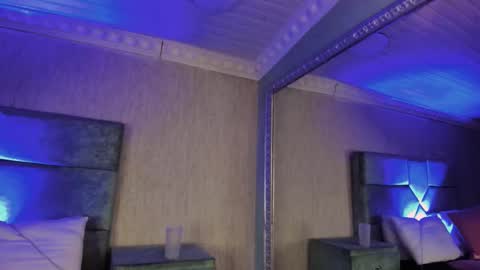 Naomy online show from March 2026 02:04:02 AM