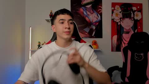 Snapshot of naranjo_seb chatting on December 2024 04:14:02 AM sebastian online show from December 2024 04:14:02 AM