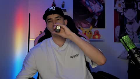 Snapshot of naranjo_seb chatting on December 2024 02:04:01 AM sebastian online show from December 2024 02:04:01 AM