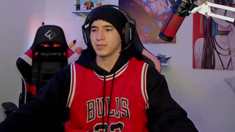 Snapshot of naranjo_seb chatting on January 2025 09:51:02 PM sebastian online show from January 2025 09:51:02 PM