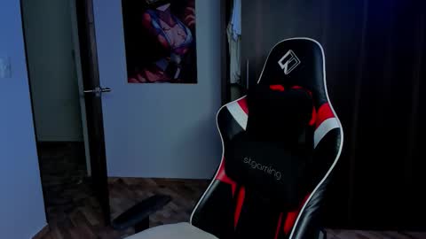 Snapshot of naranjo_seb chatting on December 2025 02:49:01 AM sebastian online show from December 2025 02:49:01 AM