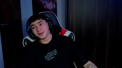 Snapshot of naranjo_seb chatting on December 2025 04:52:01 AM sebastian online show from December 2025 04:52:01 AM