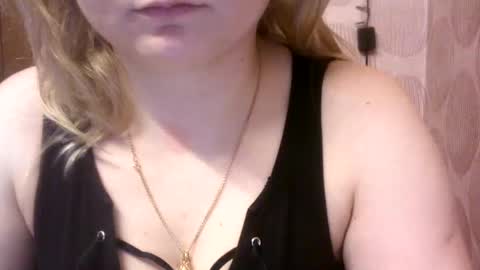 Snapshot of narcisjill chatting on January 2025 03:43:01 PM NarcisJill online show from January 2025 03:43:01 PM