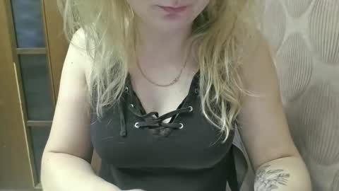 NarcisJill online show from December 2025 10:54:01 AM