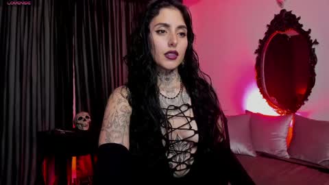 Snapshot of nasty_alice1 chatting on April 2026 05:29:01 AM Goddess Alice online show from April 2026 05:29:01 AM