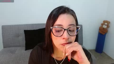 Snapshot of nat4youlove chatting on October 2025 12:52:02 AM nathalia online show from October 2025 12:52:02 AM