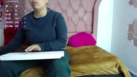 nat_evans8 online show from May 2026 02:31:01 AM