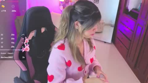 NATASHA online show from November 2025 07:03:01 PM