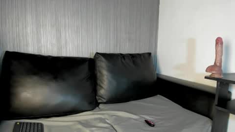 Natacha online show from April 2026 01:49:01 PM