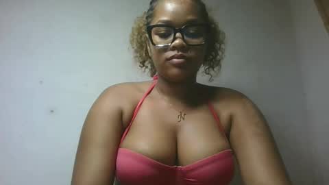 Snapshot of natachazz chatting on May 2026 08:04:02 PM natachazz online show from May 2026 08:04:02 PM