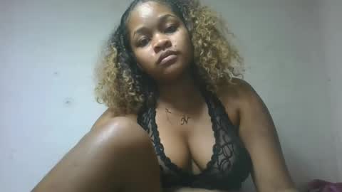 Snapshot of natachazz chatting on May 2026 09:44:02 PM natachazz online show from May 2026 09:44:02 PM