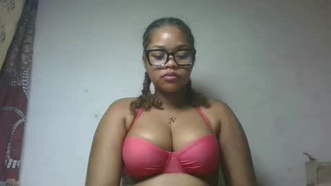 Snapshot of natachazz chatting on May 2026 10:58:01 AM natachazz online show from May 2026 10:58:01 AM
