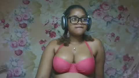 Snapshot of natachazz chatting on May 2026 11:06:02 AM natachazz online show from May 2026 11:06:02 AM