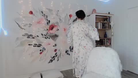 Natasha Luxxx online show from January 2025 07:39:02 PM