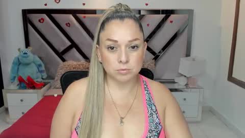 natalia5560 online show from November 2025 01:34:02 PM