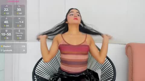 Snapshot of natalia_aguirre chatting on February 2025 06:48:02 PM Naty online show from February 2025 06:48:02 PM