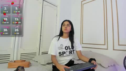 Snapshot of natalia_aguirre chatting on March 2025 12:34:01 PM Naty online show from March 2025 12:34:01 PM