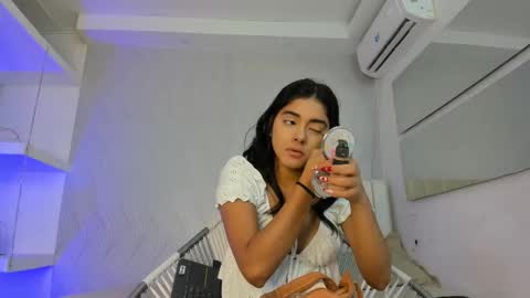 Snapshot of natalia_aguirre chatting on September 2025 12:21:01 PM Naty online show from September 2025 12:21:01 PM