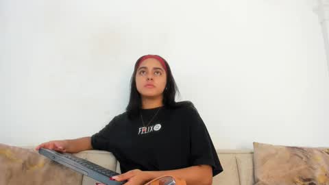 Snapshot of natalia_aguirre chatting on October 2025 12:17:01 PM Naty online show from October 2025 12:17:01 PM